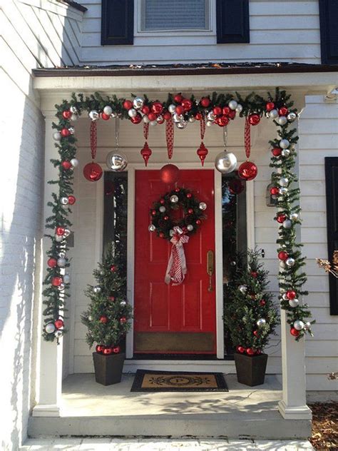 56 Amazing Front Porch Christmas Decorating Ideas