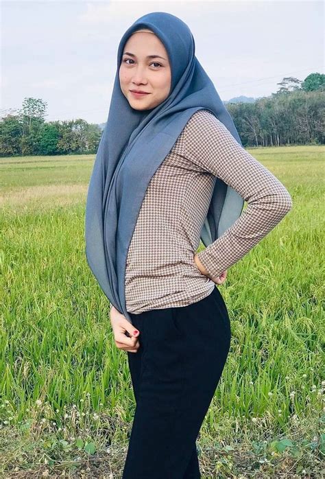 Cewek Pap Cantik In 2021 Muslim Women Hijab Muslim Women Fashion