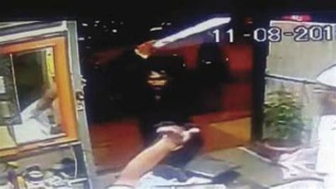 Shocking Cctv Footage Gangster Attacks Shopkeeper With A Sword In Mumbai