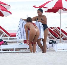 Sarah Kohan Strips Naked While At A Bikini Photoshoot On The Beach In