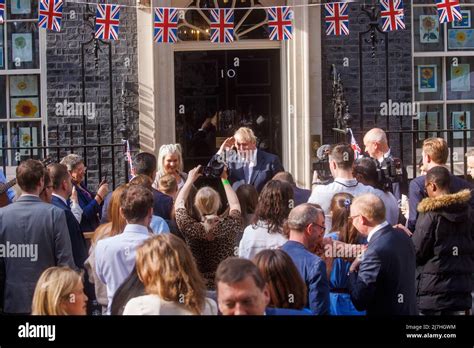 London Uk 9th May 2022 Prime Minister Boris Johnson Visits Some