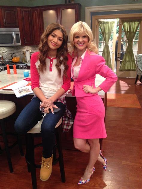 Zendaya And Arden On The Set Of Kc Undercover Kc Undercover Outfits