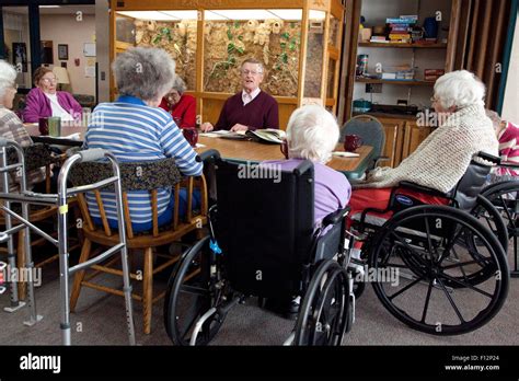White Senior Women Wheelchairs Hi Res Stock Photography And Images Alamy