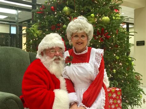jingle all the way with santa and mrs claus metairie bank