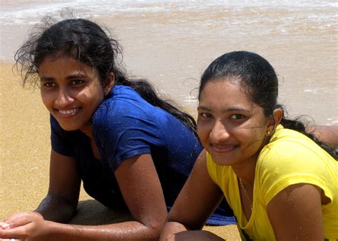 Sri Lankan Girls Img3314b Two Happy Sri Lankan Girls At Flickr