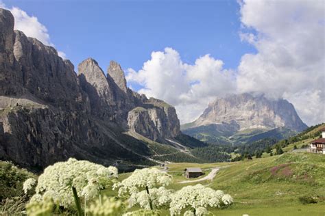 Die längste abfahrt (la longa) richtung st. Seceda - der schönste Berg der Dolomiten - Travelsnapshot ...