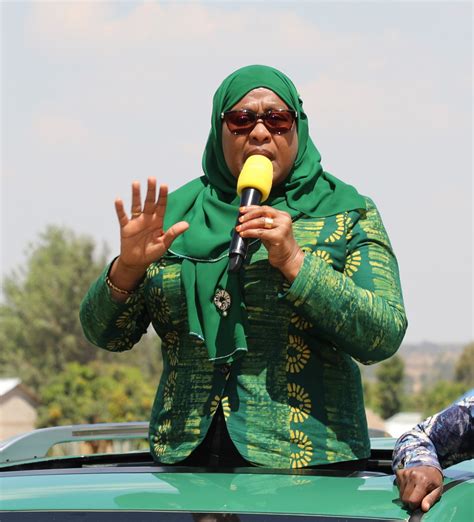 Tanzanian vice president samia suluhu hassan was sworn in friday as the country's first female president, two days after the death of president john magufuli. MHE.SAMIA SULUHU AHUTIBIWA WANANCHI WA SINGIDA MASHARIKI | Full Shangwe Blog