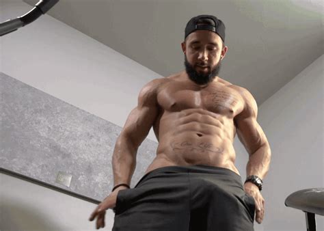 Gifs Bodybuilder Zack Lemec Weeks Before Competition