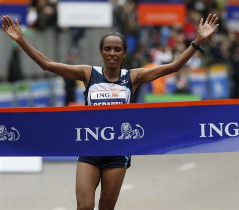 Derartu Tulu Wins Nyc Marathon Huffpost New York