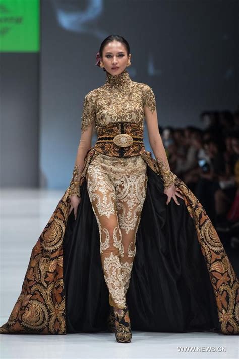 ~ Living A Beautiful Life ~ Indonesia Jakarta Fashion Week Jakarta Fashion Week Batik Fashion