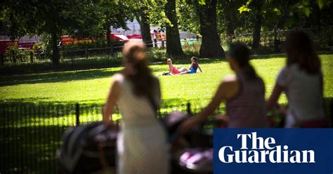 Hottest Day Of The Year In Pictures Uk News The Guardian