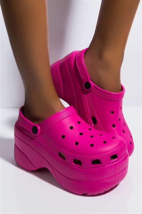 24 crocs how to wear ideas crocs fashion crocs outfit black girl platform crocs