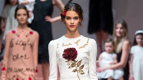 Dolce And Gabbana Fall 2015 Ready To Wear Collection Vogue