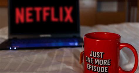 Wait for your friends to arrive at your house select the movie you wish to watch 10 Netflix Features You Wish Existed - MTL Blog