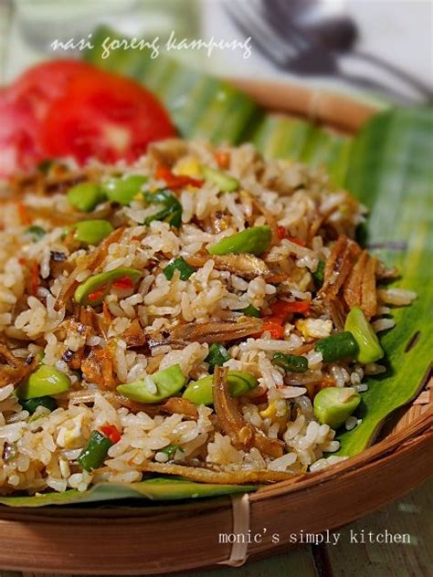 The argument also arises because the paste process kangkung is the indispensable ingredient for a truly authentic nasi goreng kampung, malaysian style. Nasi Goreng Kampung ala Monic | Resep masakan, Resep ...