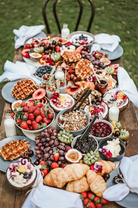Grazing tables and charcuterie boards are the trendiest wedding