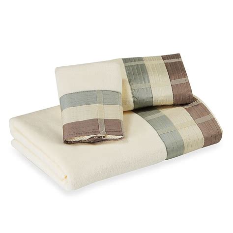 Shop wayfair for all the best croscill home fashions bath towel sets. Croscill® Fairfax Fingertip Towel in Aqua | Towel ...