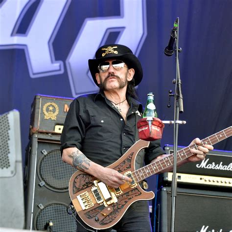Motörhead Lemmy Kilmister Le Leader Du Groupe Est Décédé Dun Cancer