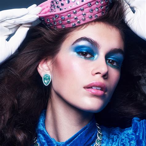 Horoscope du jour, de la semaine et du mois par signe | VOGUE | Vogue