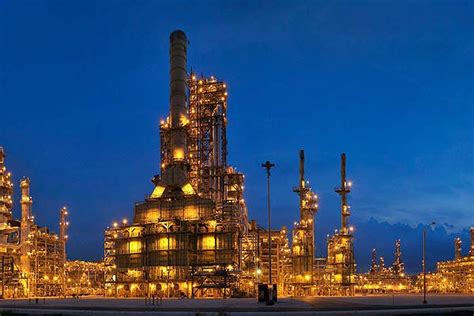 Top 10 Large Oil Refineries Hydrocarbons Technology