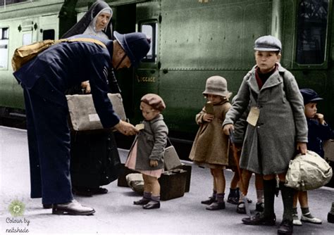 Wartime Evacuees Tinting History