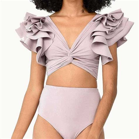 Bureau Fashion Week: Amariah Morales's Breathtaking Slow-Motion Reveal!