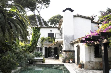 Expect a variety of pictures that please and capture the imagination. Traditional French Country Home