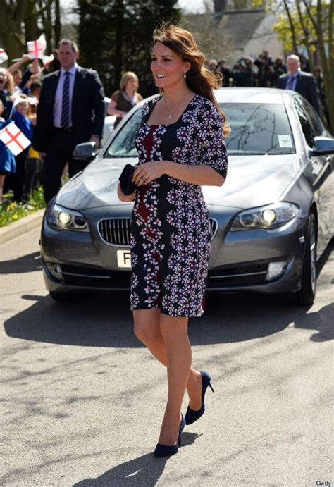 Kate Middleton Pregnant Duchess Of Cambridge S Best Maternity Outfits Photos Huffpost Style