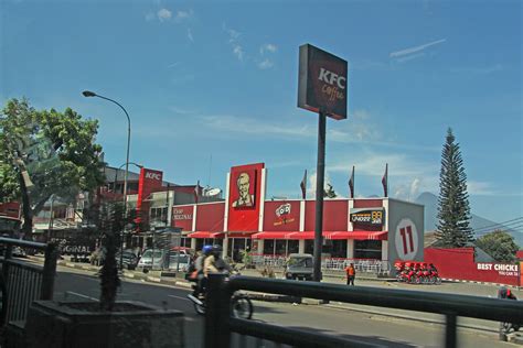 Kfc 24 Jam New Zinger Cheezilla Burger Now In Kfc Malaysia Miri City