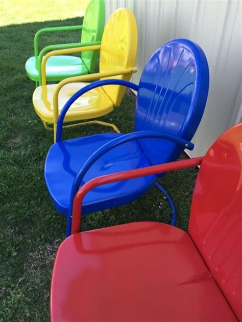 Rejuvenate vintage metal lawn chairs: Retro Patio Furniture | Metal lawn chairs, Metal patio ...