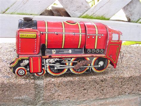Vintage Tin Wind Up Toy Train Made In Great Britain