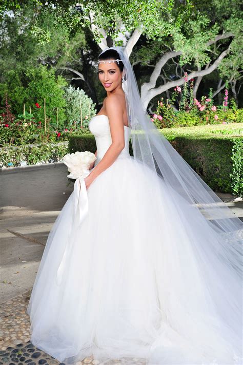 9 Of The Most Expensive Celebrity Wedding Dresses Ever Priciest Bridal Gowns Of All Time