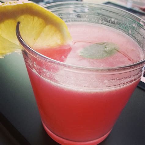 Intrubeauty Recipe Of The Week Natural Pink Lemonade