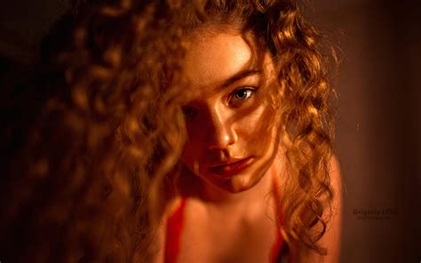 Curly Hair Sensual Gaze Grigoriy Lifin Women Women Indoors Bokeh Portrait Indoors Face