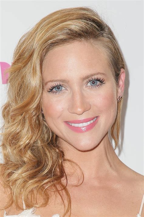 Brittany Snow Talks Beauty Confessions ‘pitch Perfect 2 And More