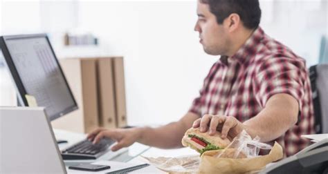 Stop Eating Lunch At Your Desk