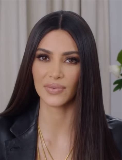 Kim kardashian and kanye west may have called it quits, but that doesn't mean the keeping up with the kardashians star kim kardashian's skims empire is growing so quickly, it's tough to keep up! Kim Kardashian - Wikipedia, la enciclopedia libre