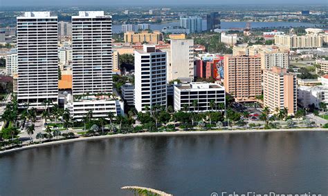Trump plaza offers amazing intracoastal and ocean views from the two twin 32 story towers. West Palm Beach Condos For Sale | Echo Fine Properties