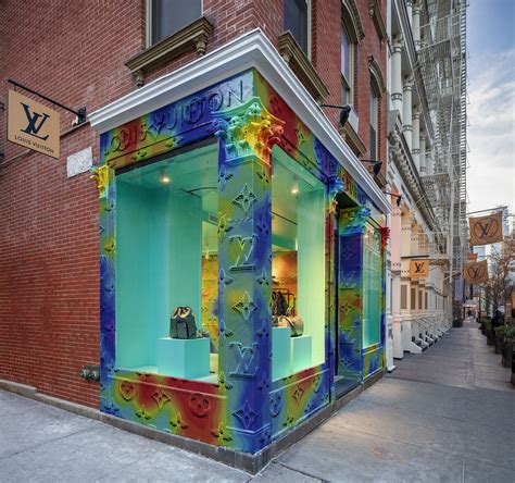 Louis Vuitton Pop Up Store In Soho New York
