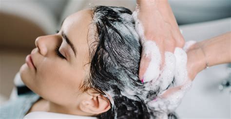 12 Oily Scalp Treatments That Work Better Than Home Remedies
