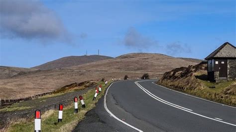 Two more competitors in the isle of man tt races has brought the death toll this year to five. Motorcyclist 'lost control' before Isle of Man death crash ...