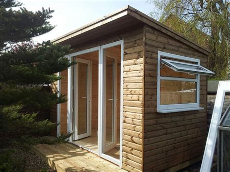 Hansa garden summer house engineers calculate the best possible and most reasonable wall thickness for all our wooden garden buildings. Pent roofed summerhouses - Apex Timber Buildings