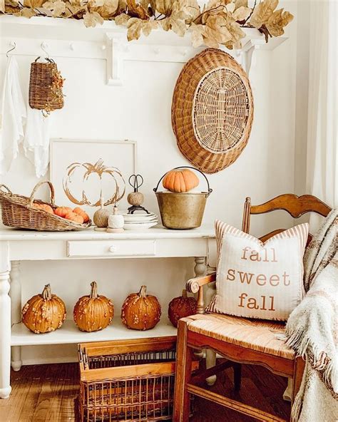 33 Fall Entryway Decor Ideas To Welcome Autumn