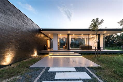 Flat Roof House Design Becomes The Phoenix Of Home Architecture