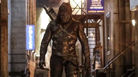 Arrow Star And Ep Dish On The Shocking Prometheus Reveal And