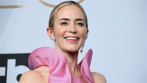 Watch Emily Blunt Saddles Up In Trailer For Western Series The