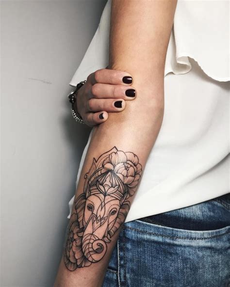 13.01.2020 · top 12 hindu tattoo designs 1. Devotional Om Tattoo Designs 2019 - Buy lehenga choli online