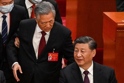 Dritte Amtszeit für Xi Jinping Das alte China muss abdanken