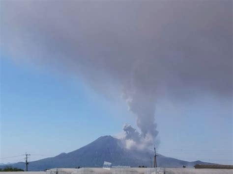 桜島の噴火をお知らせ!「@vl_sakurajima add メッセージ」 とリプライを投げることで発言を追加できます。 twilog statstで噴火回数のグラフが見れます。@ashphy が管理しています。. 桜島(昭和火口)で度々噴火、昨年7月以来の爆発的噴火も ...