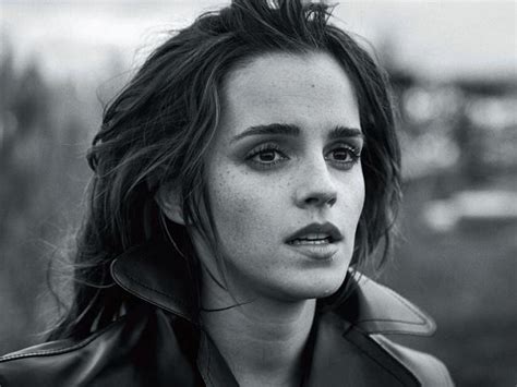 Emma Watson Partners With Vogue Good On You For Sustainable Fashion